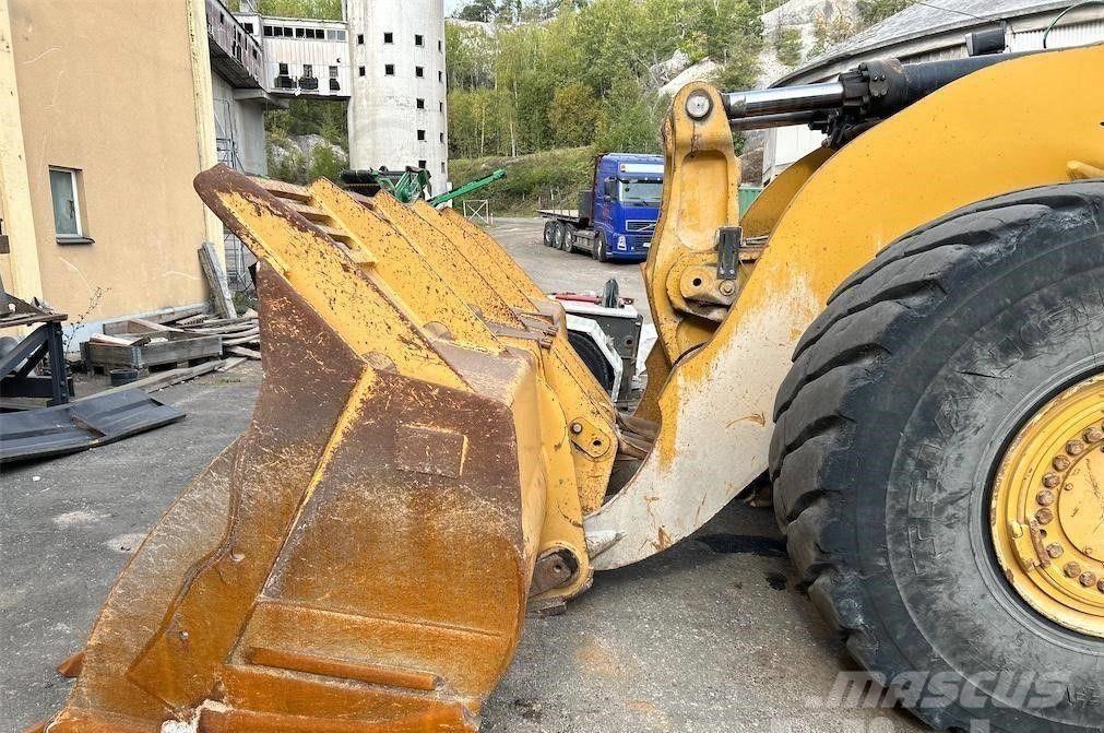 CAT 980 K Naudoti ratiniai krautuvai