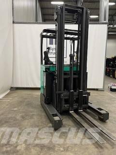 Mitsubishi RB16N3 Šakiniai krautuvai su prailgintu keltuvu