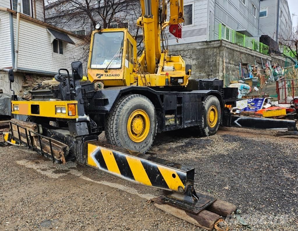 Tadano TR-350M-2 Neapdoroto reljefo kranai