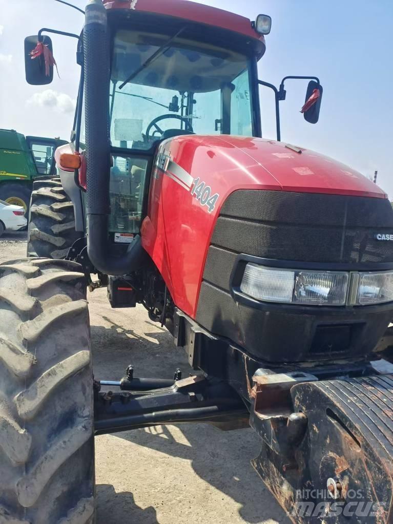 Case IH FARMALL 1404 Traktoriai