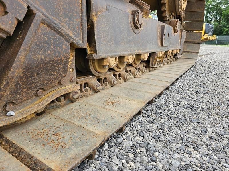 CAT D 4 H Vikšriniai buldozeriai