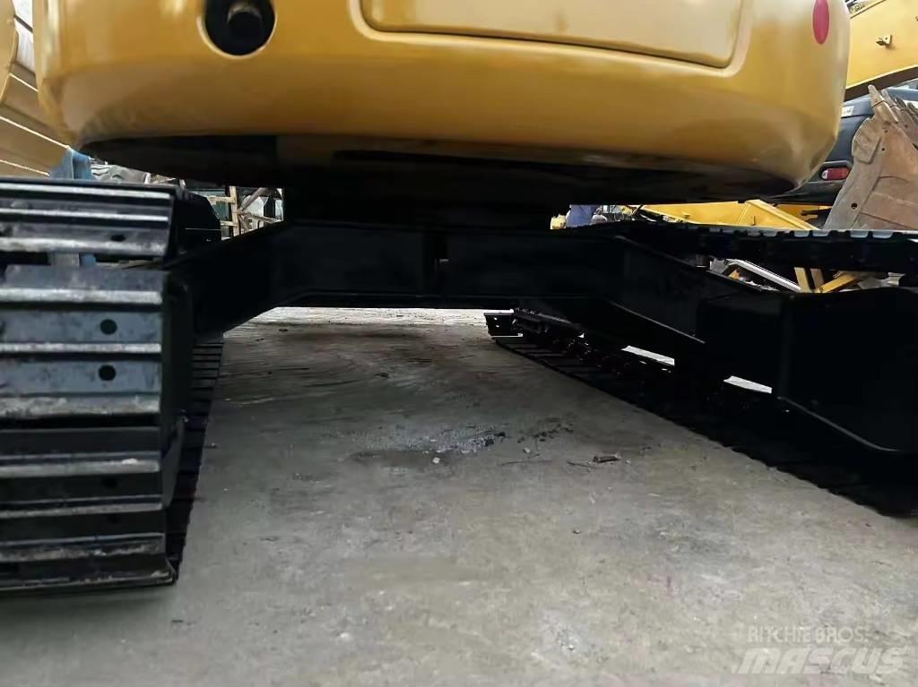 CAT 304 CR Mini ekskavatoriai < 7 t