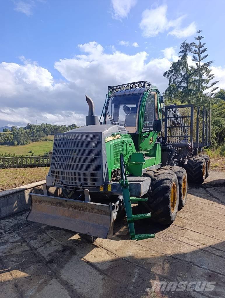 John Deere 1510G Naudoti miškovežiai (Forvarderiai)