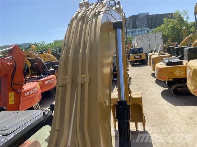 CAT 330 GC Vikšriniai ekskavatoriai