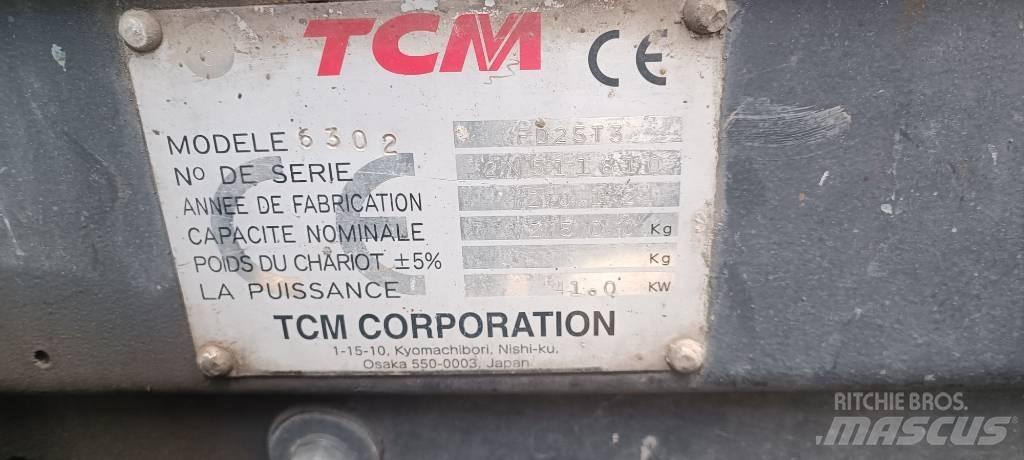 TCM FD25T3 Dyzeliniai krautuvai