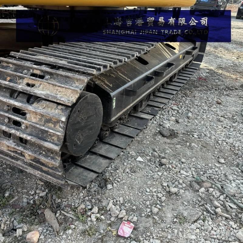 CAT 323 GC Vikšriniai ekskavatoriai
