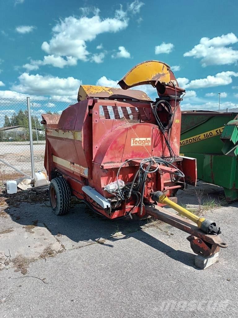 Tomahawk 808 Ryšulių smulkinimo, pjaustymo ir išvyniojimo įrenginiai