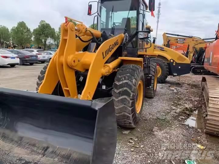 LiuGong 835 Naudoti ratiniai krautuvai