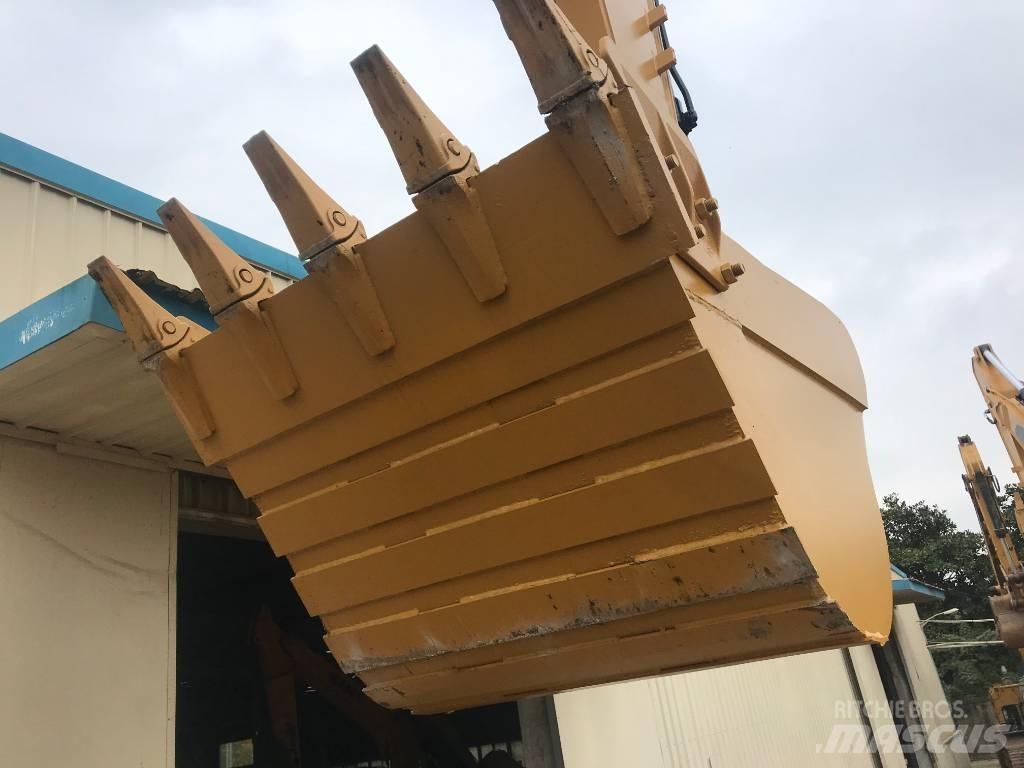 CAT 320 D L Vikšriniai ekskavatoriai