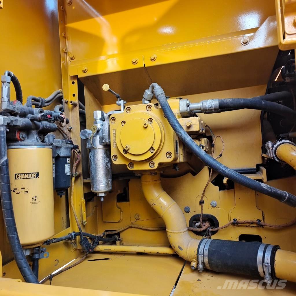 CAT 320 GC Vikšriniai ekskavatoriai