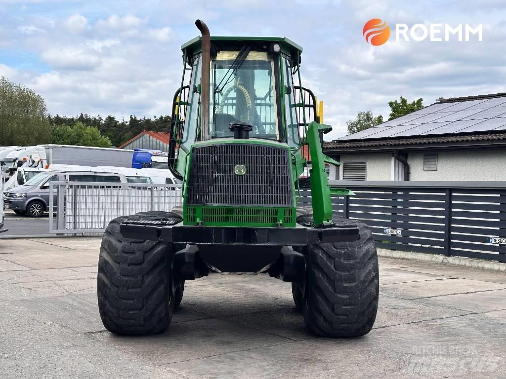 John Deere 1110 D Naudoti miškovežiai (Forvarderiai)