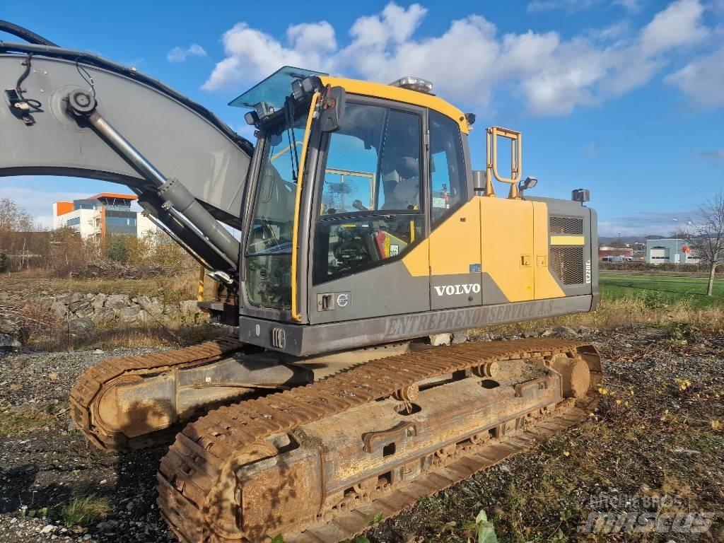 Volvo 220E Vikšriniai ekskavatoriai