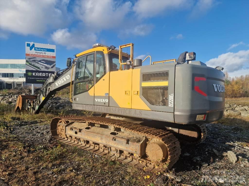 Volvo 220E Vikšriniai ekskavatoriai