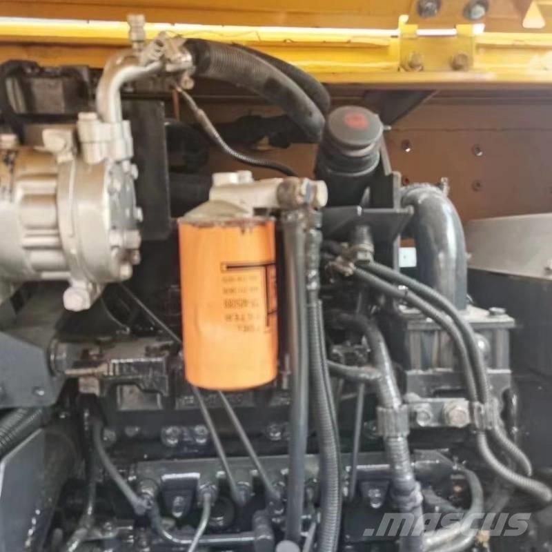 Komatsu PC 60 Vikšriniai ekskavatoriai