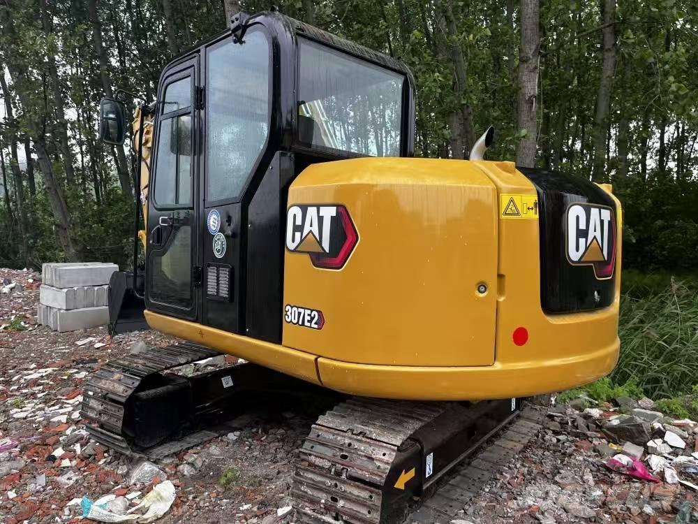 CAT 307 E2 Vidutinės galios ekskavatoriai 7-12 t