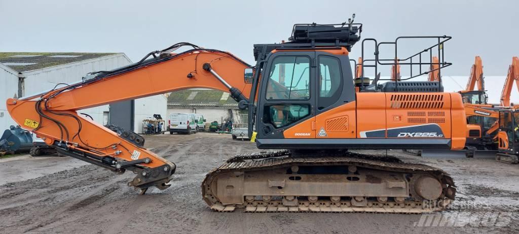 Doosan DX225LC-5 Vikšriniai ekskavatoriai