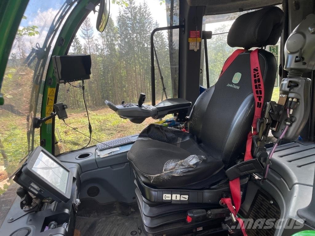 John Deere 1270G 8WD Miško technika (Harvesteriai)
