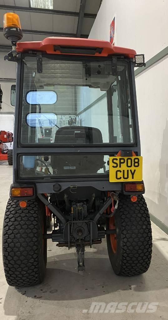 Kubota B2530 Naudoti kompaktiški traktoriai