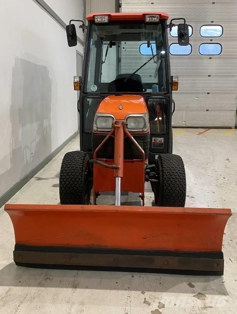 Kubota B2530 Naudoti kompaktiški traktoriai