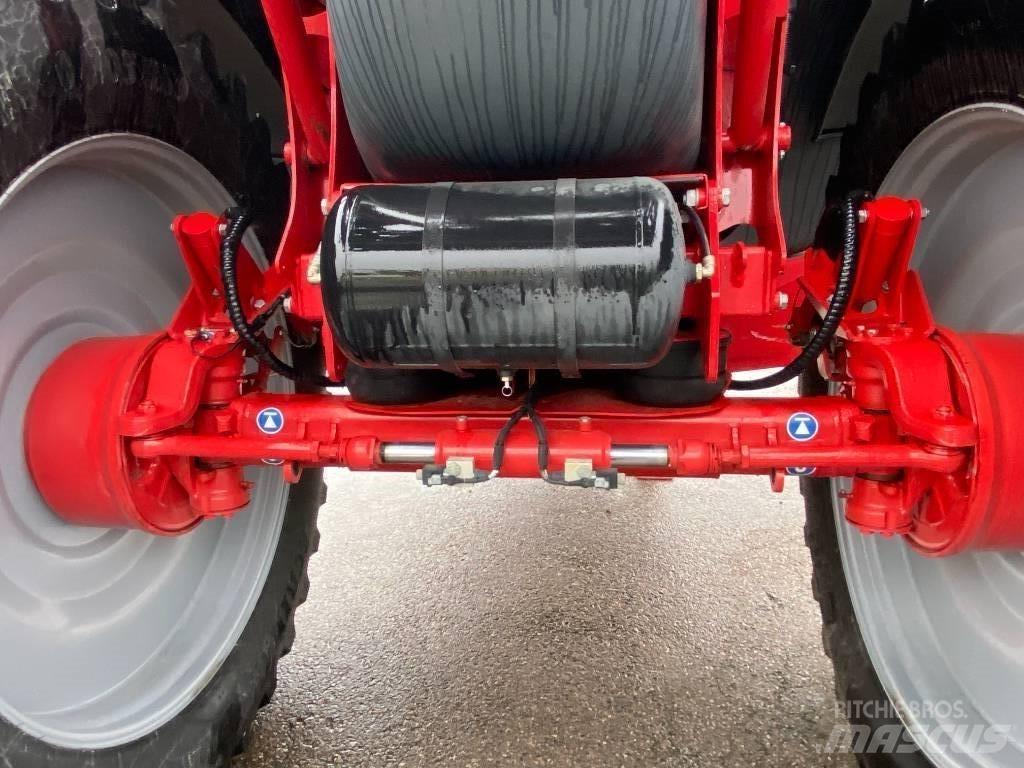 Horsch LEEB 5 LT Prikabinami purkštuvai