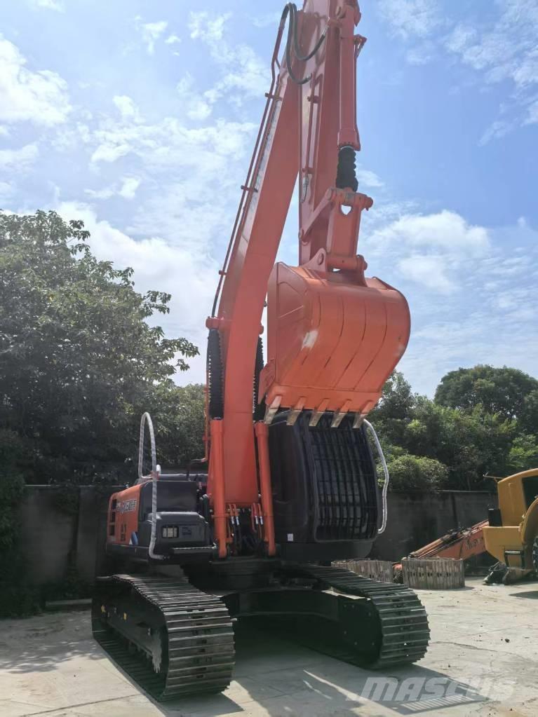 Hitachi ZX 200-3 G Vikšriniai ekskavatoriai