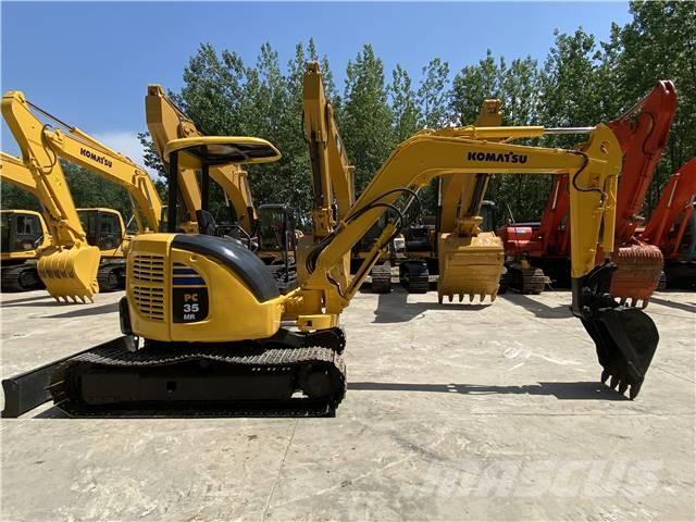 Komatsu PC35MR-2 Vikšriniai ekskavatoriai