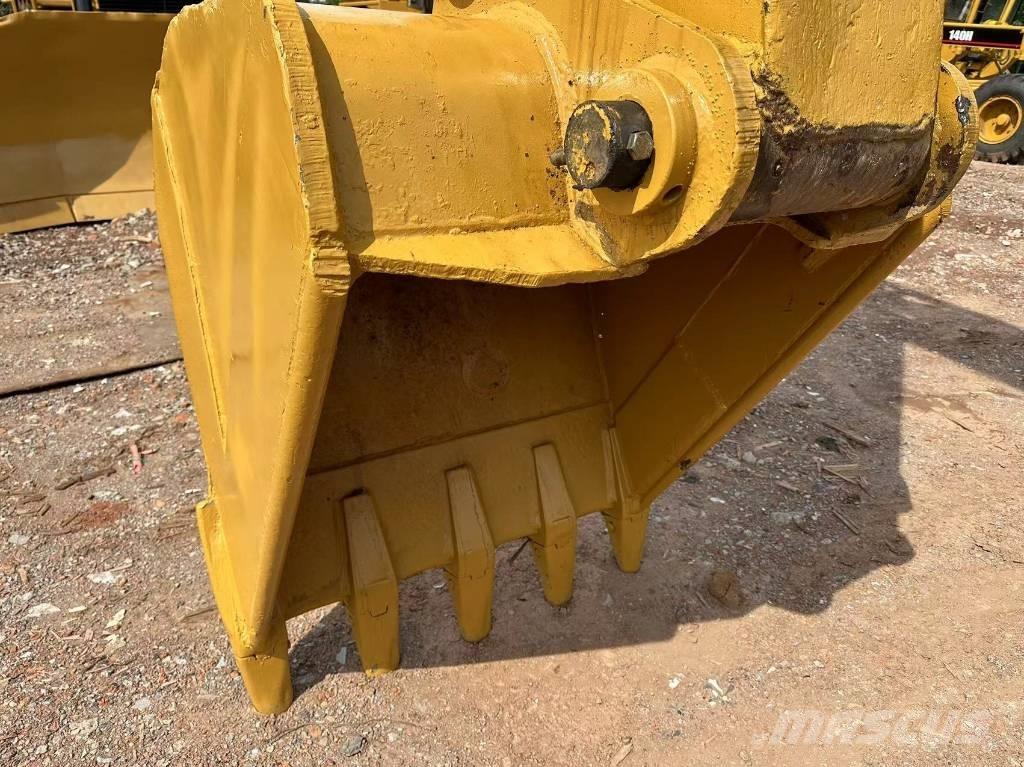CAT 320 B Vikšriniai ekskavatoriai
