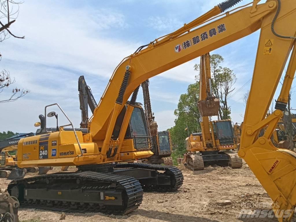 Komatsu PC 240 Vikšriniai ekskavatoriai
