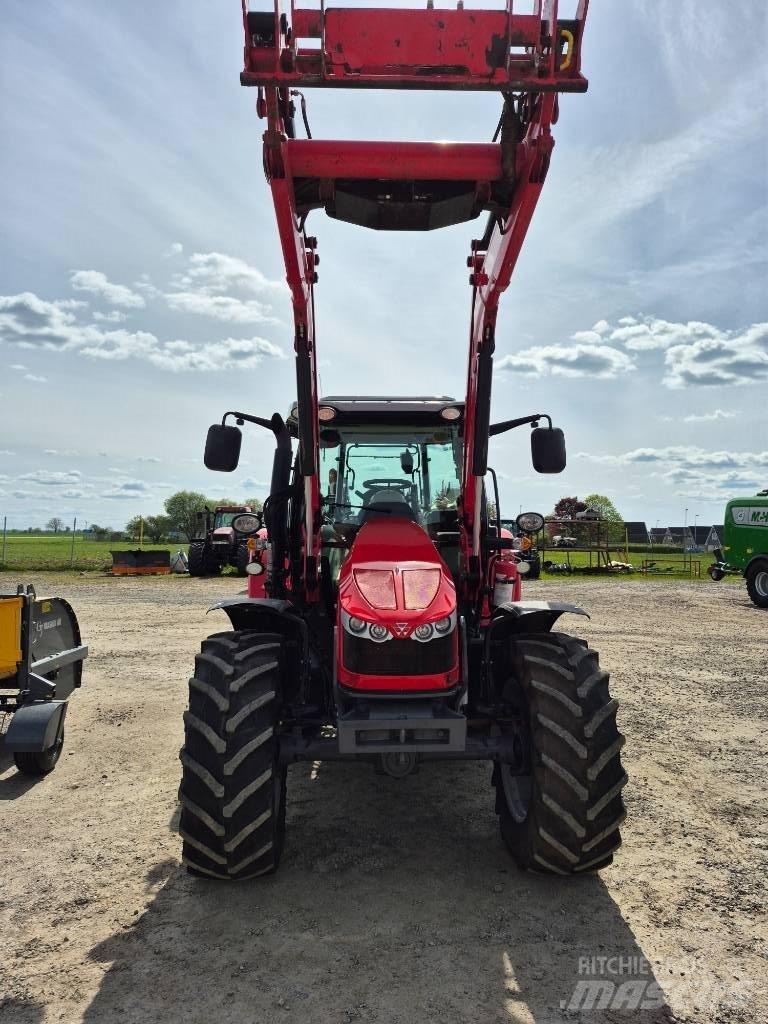 Massey Ferguson 5713 Traktoriai