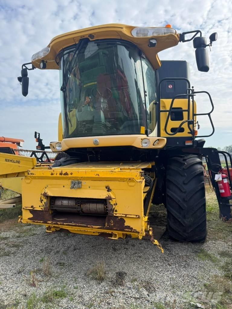 New Holland CR 960 Derliaus nuėmimo kombainai