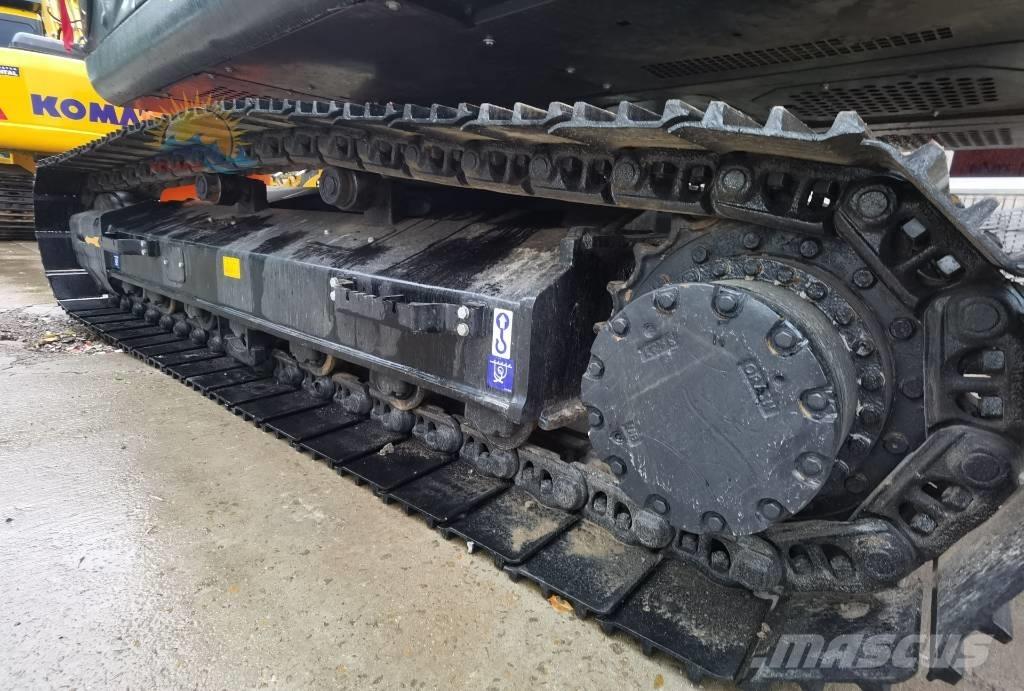 Hitachi ZX 200 Vikšriniai ekskavatoriai