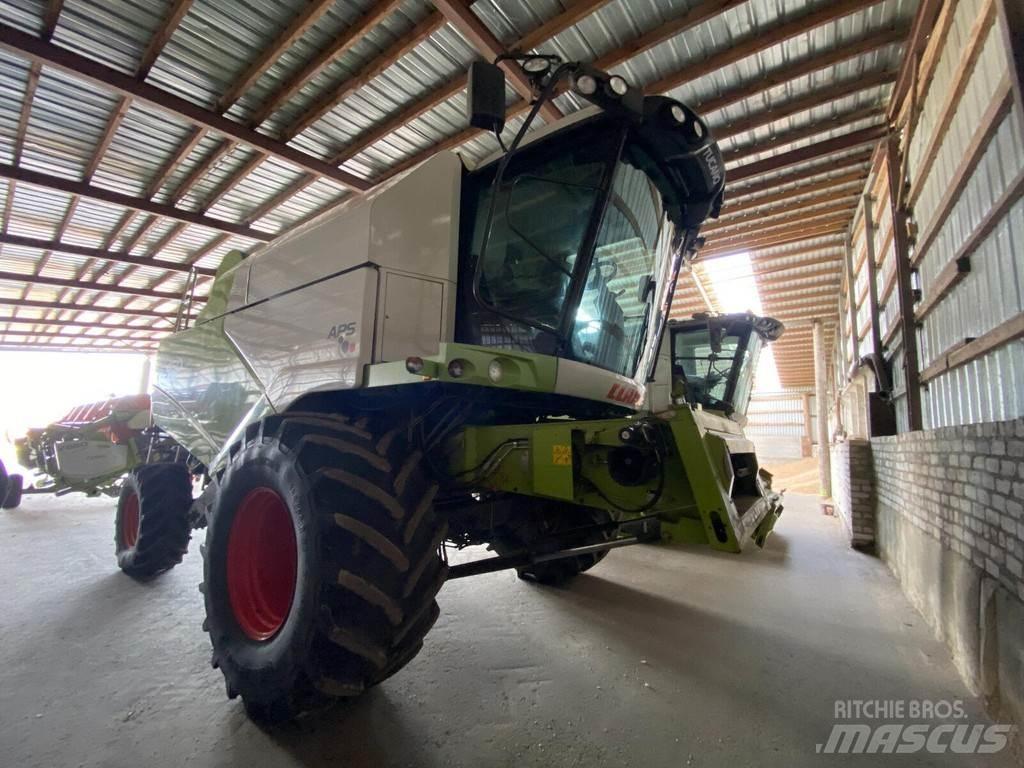 CLAAS Tucano 450 Derliaus nuėmimo kombainai