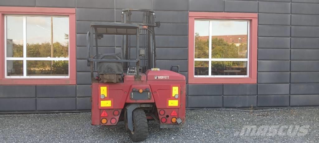 Moffett M5 25.3 NX Dyzeliniai krautuvai
