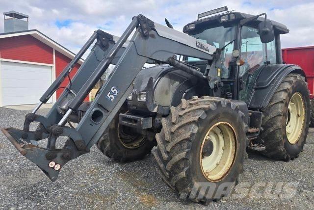 Valtra N141 HiTech Traktoriai