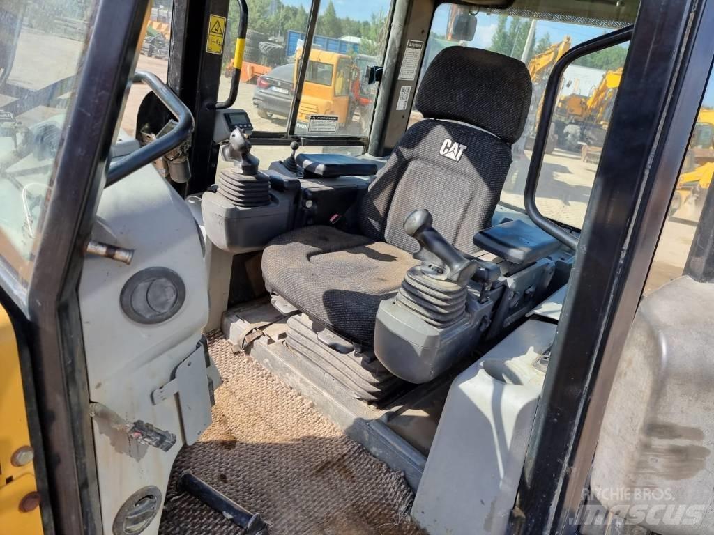 CAT D 6 K LGP Vikšriniai buldozeriai