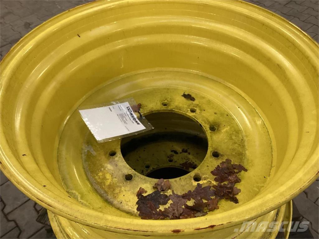 John Deere 16x30 Padangos, ratai ir ratlankiai