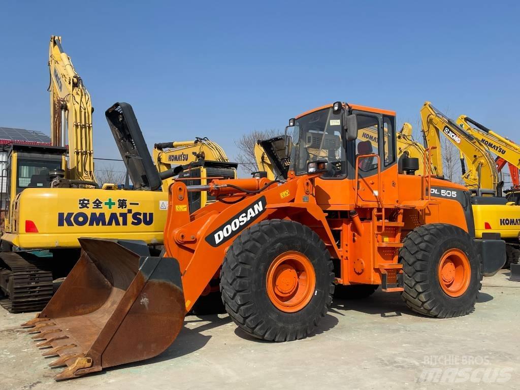 Doosan DL 505 Naudoti ratiniai krautuvai