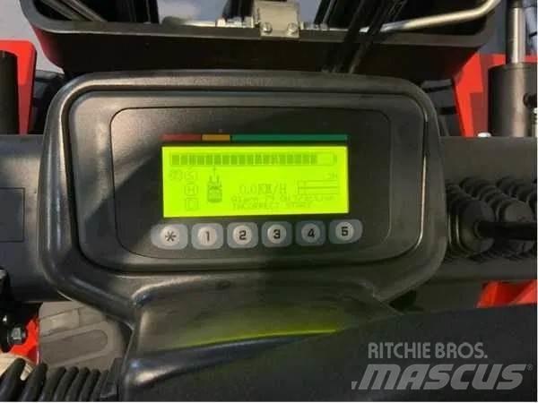 EP EFL 302 (3000KG) Elektriniai šakiniai krautuvai