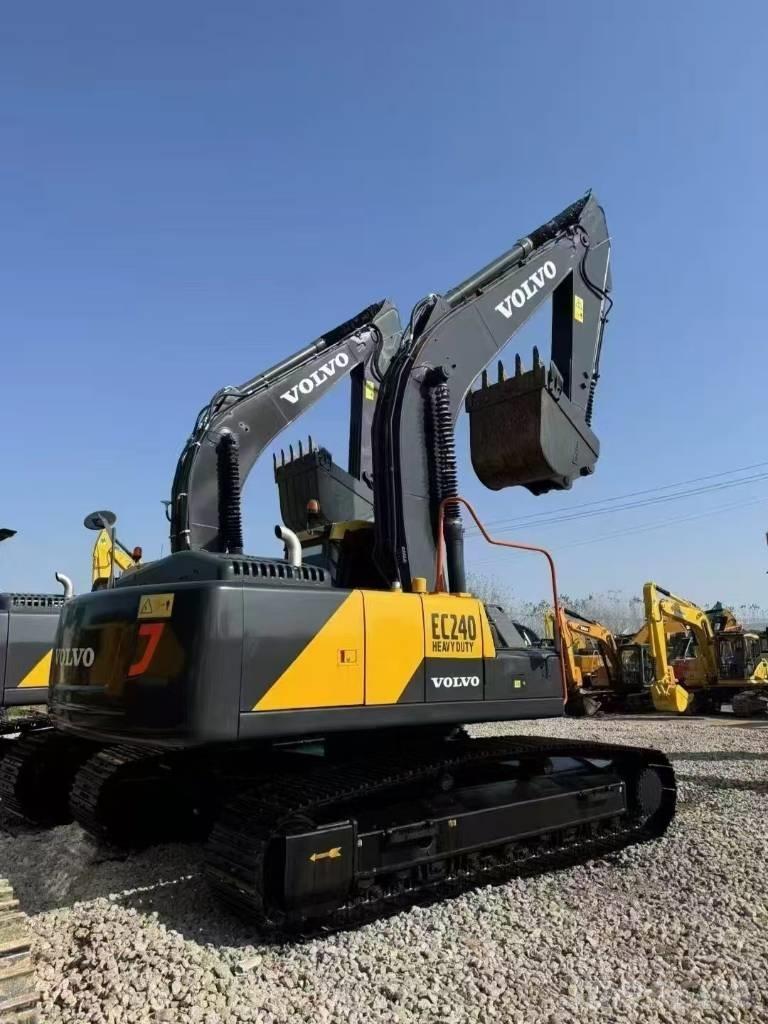 Volvo EC 240 Vikšriniai ekskavatoriai