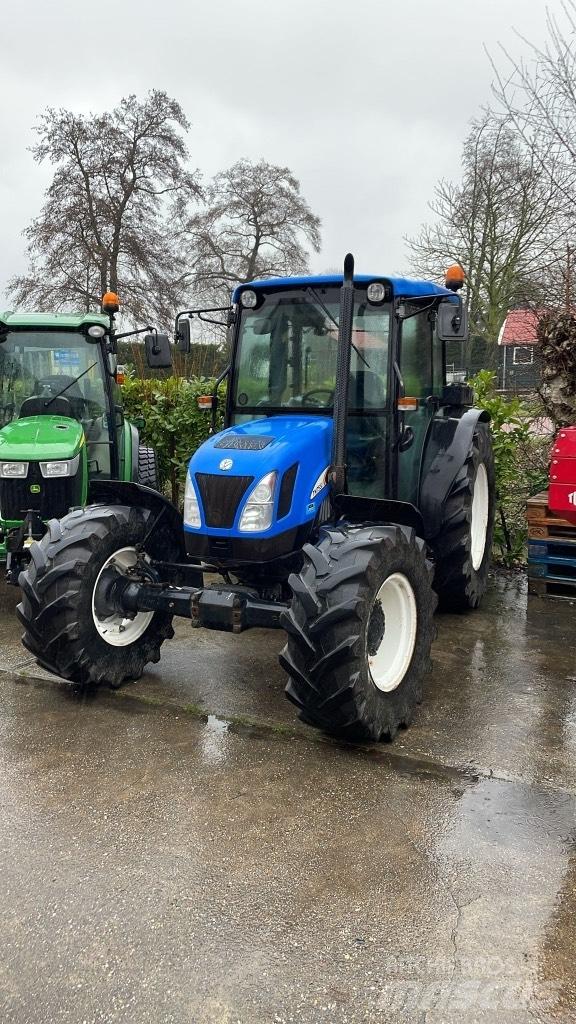 New Holland TN75SA Traktoriai