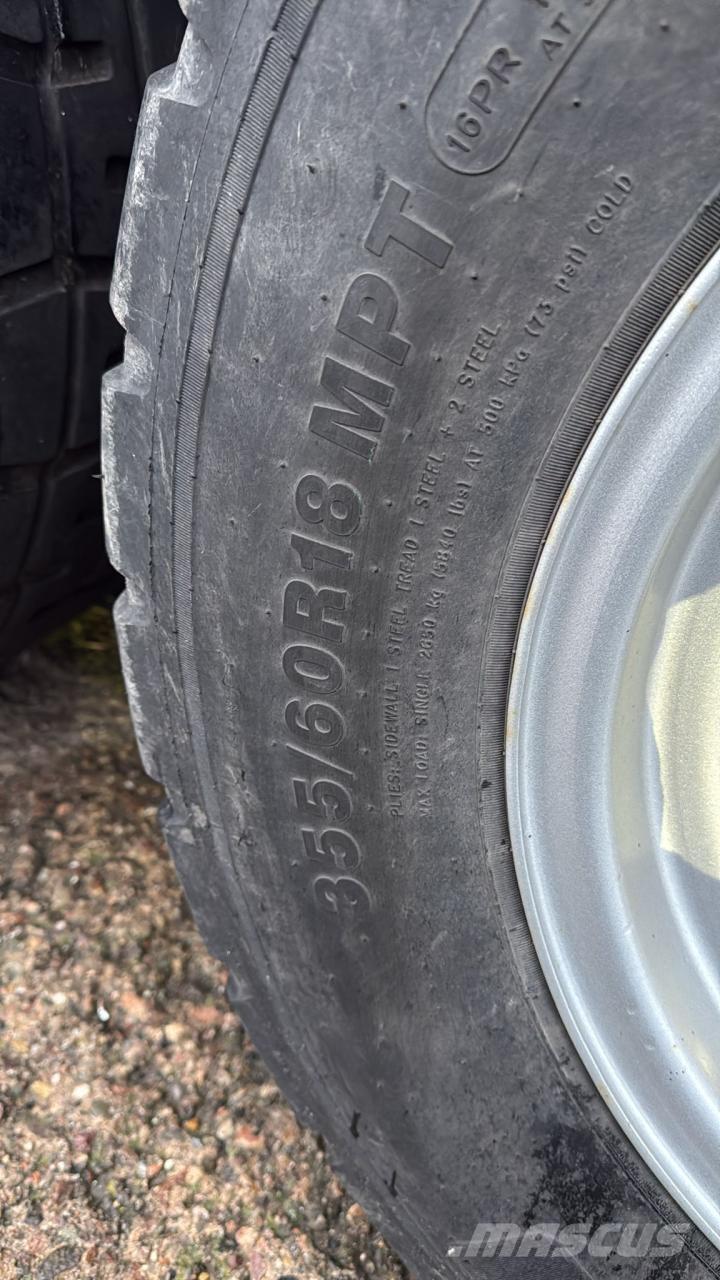 Brantner TA8040 Savivartės priekabos