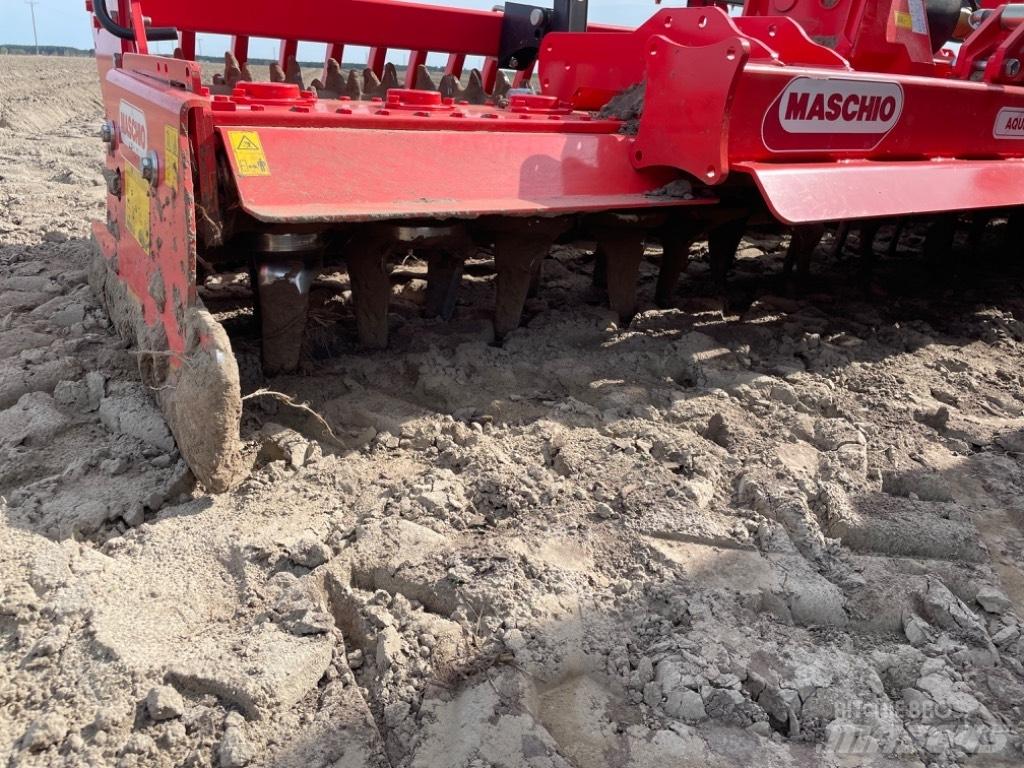 Maschio Aquila 6000 Varomosios akėčios ir žemės frezos