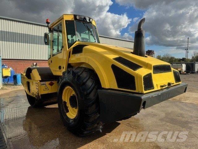 Bomag BW 213 D H-4 Vieno būgno volai