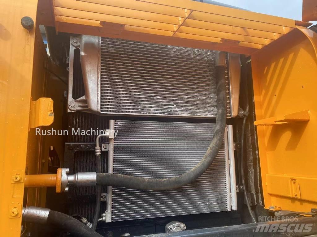 Hyundai R300LC-9 Vikšriniai ekskavatoriai