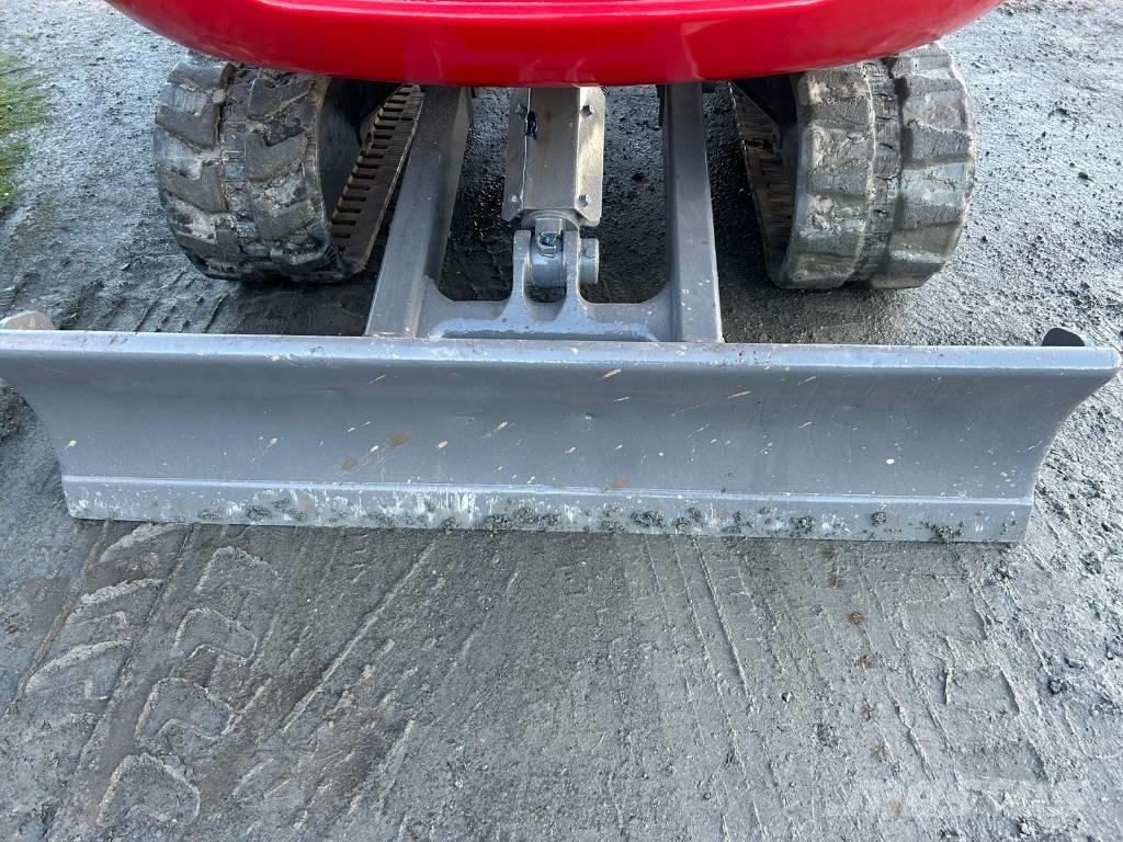 Takeuchi TB 230 Mini ekskavatoriai < 7 t