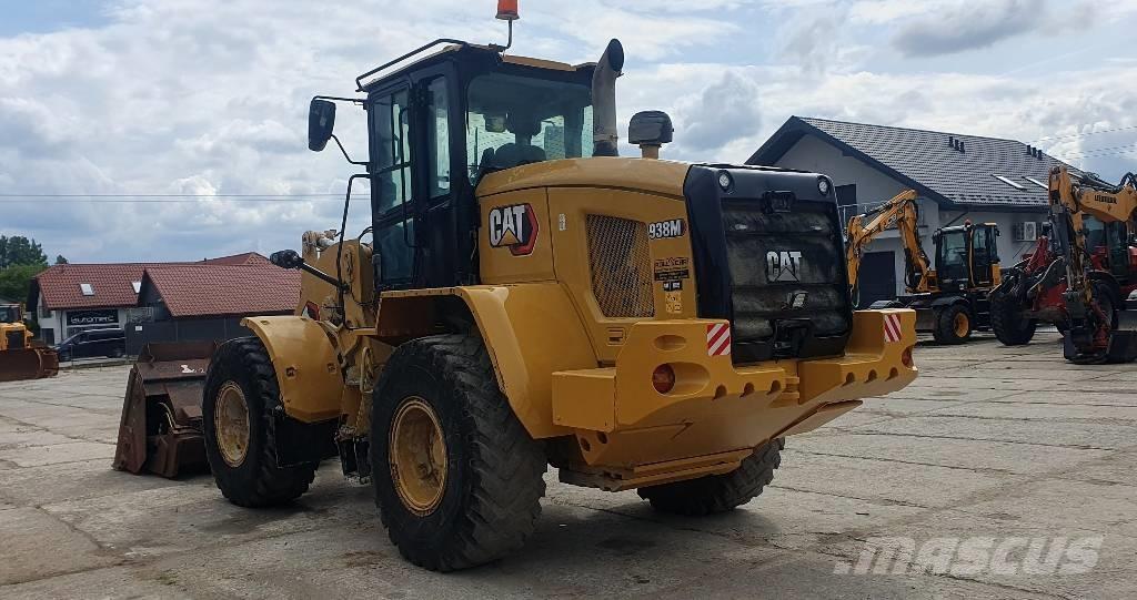 CAT 938M Naudoti ratiniai krautuvai
