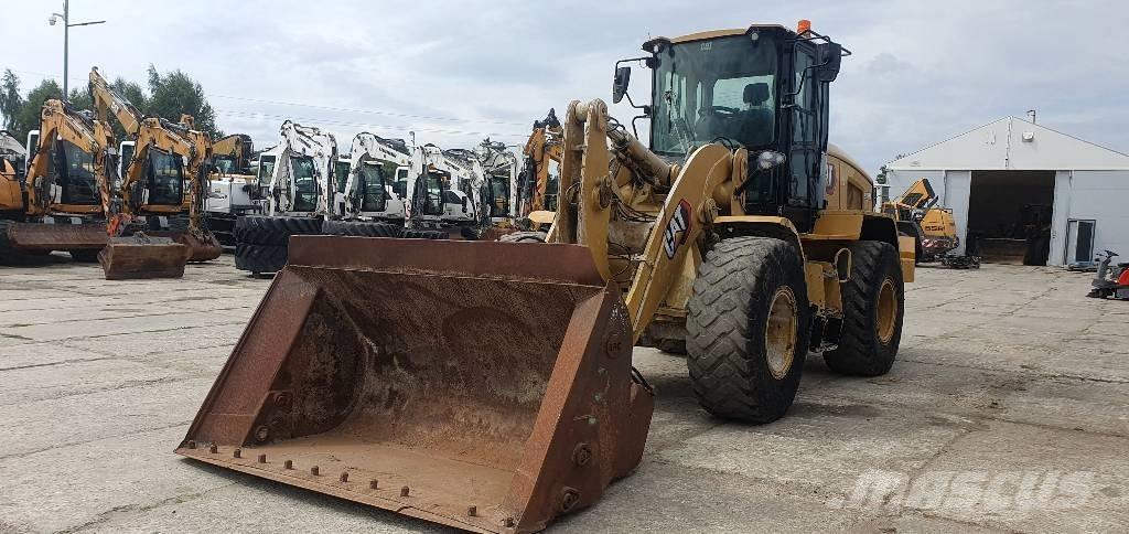 CAT 938M Naudoti ratiniai krautuvai