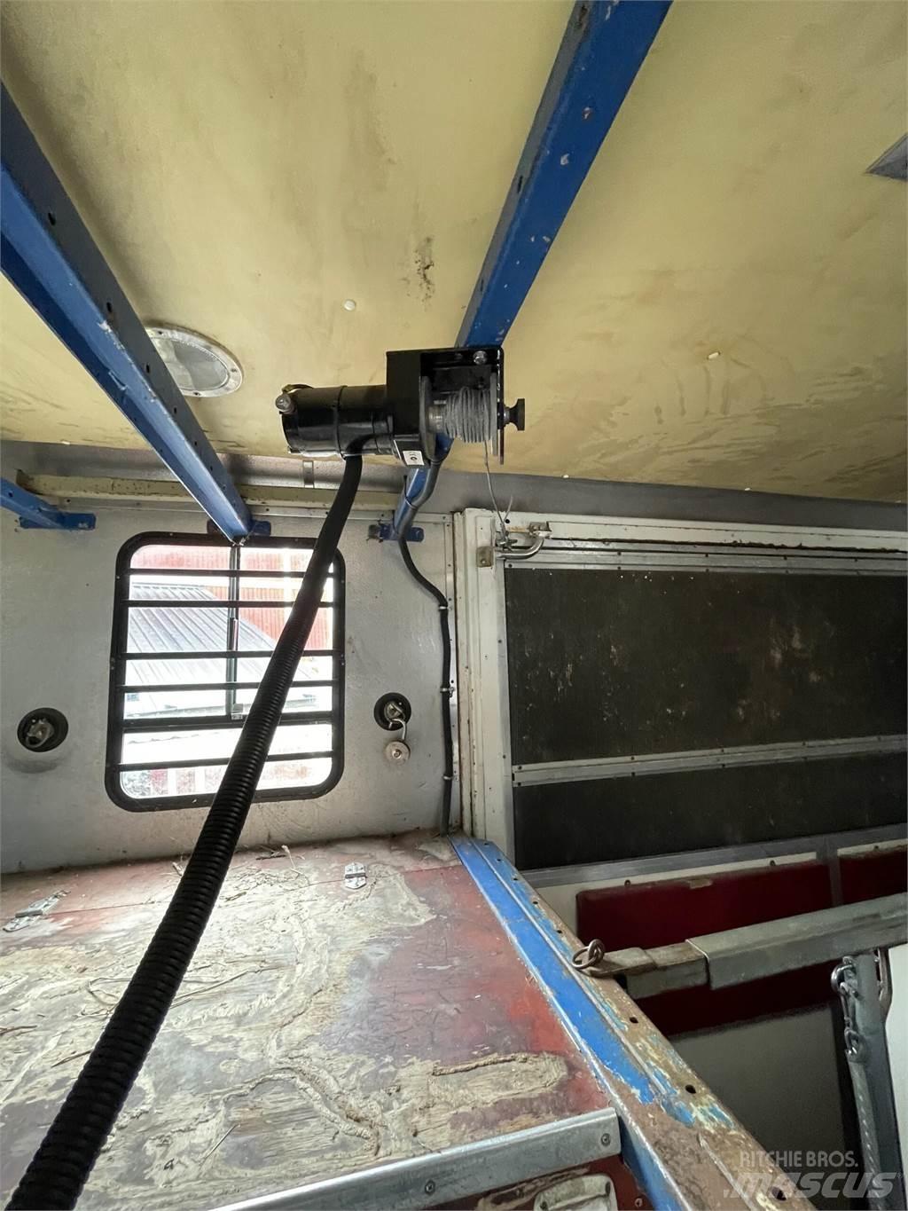 Volvo FL7 Gyvulių pervežimo technika