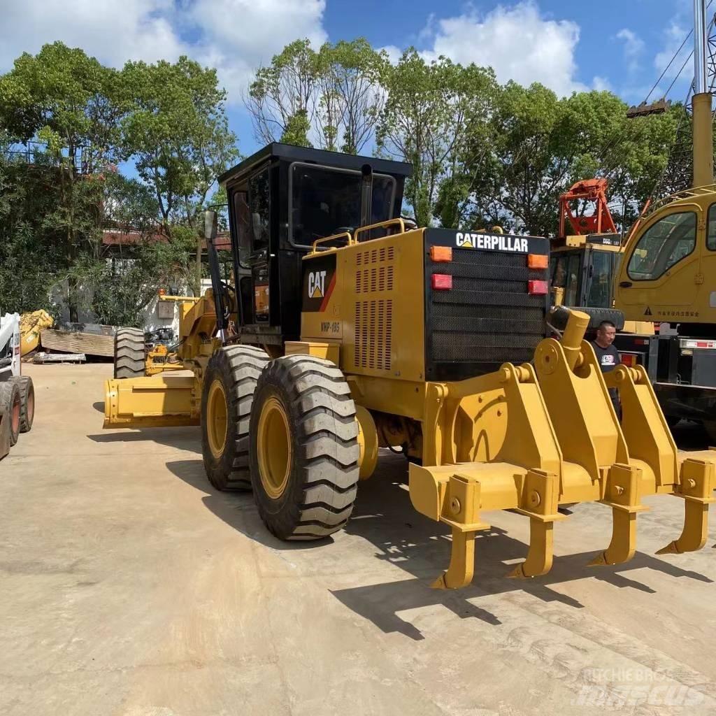 CAT 140 H Greideriai