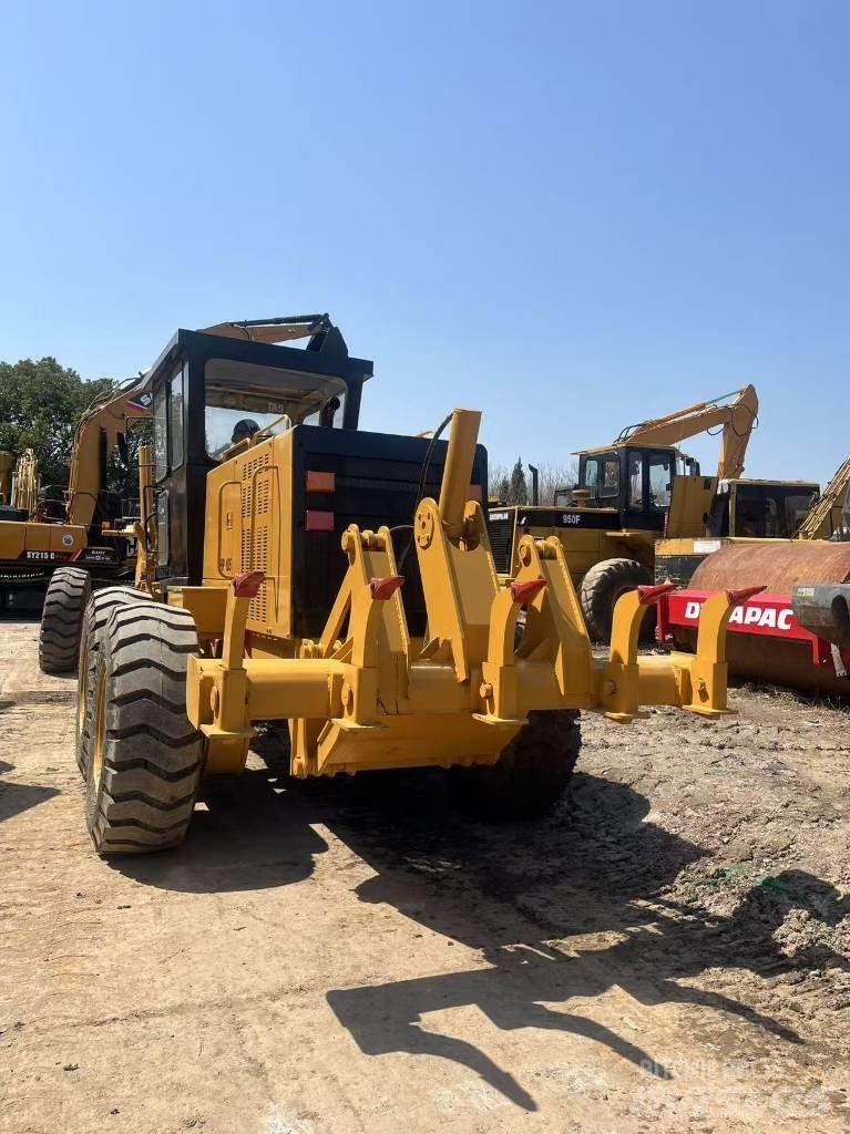CAT 140 H Greideriai